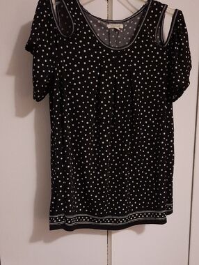 Polka Dot Cold-Shoulder Women's Top - Black